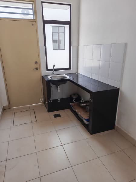 Pasir gudang untuk Untuk Disewa - RM 1,350 /bulan, Mac 2026 - Kitchen - PropertyGuru.com.my