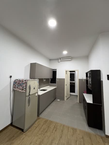 Lakefront Homes untuk Untuk Disewa - RM 1,600 /bulan, Mac 2026 - Kitchen - PropertyGuru.com.my