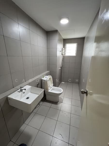 Kondominium untuk Disewa di Lakefront Homes - Carolyn Chee - Bathroom - PropertyGuru.com.my