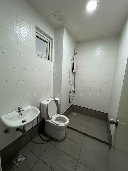 Service Residence for Sale at Seasons Amara Larkin - Merry Chua - Bathroom - PropertyGuru.com.my