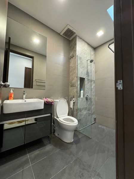 2-storey Terraced House for Sale in Telok Panglima Garang (Selangor) - Chris Lee - Bathroom - PropertyGuru.com.my