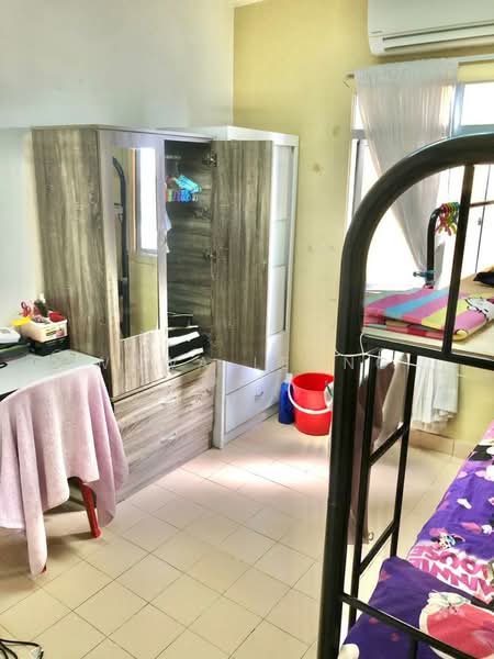 Condominium for Rent at Perdana Exclusive - Wawa Leong - Bedroom - PropertyGuru.com.my