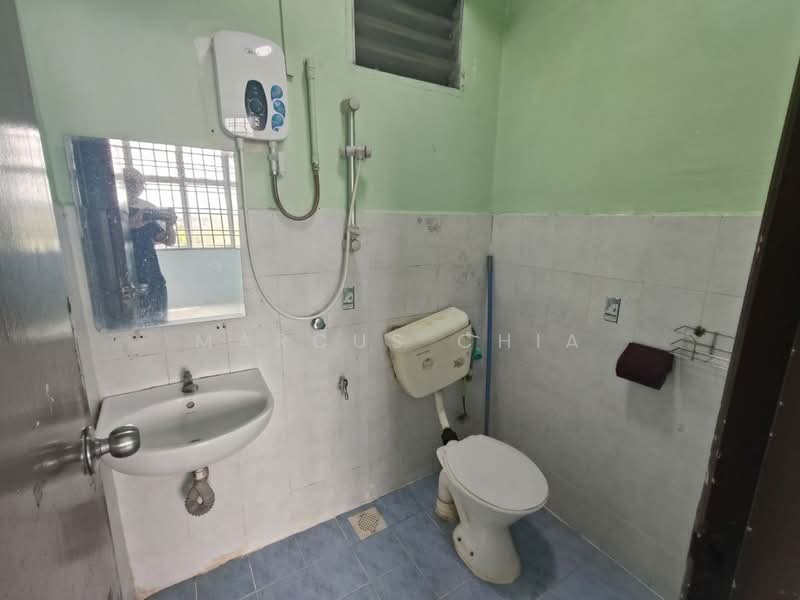 Villa Crystal untuk Untuk Dijual - RM 278,000, Mac 2026 - Bathroom - PropertyGuru.com.my