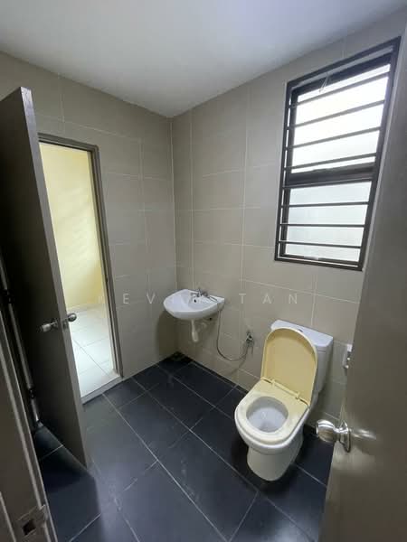 2-storey Terraced House for Rent in Lakeside Residences (Puchong) - Kevin Tan - Bathroom - PropertyGuru.com.my