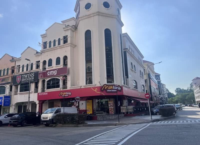 Shop for Rent in Dataran Sunway (Kota Damansara) - Jayden Heng - Exterior - PropertyGuru.com.my