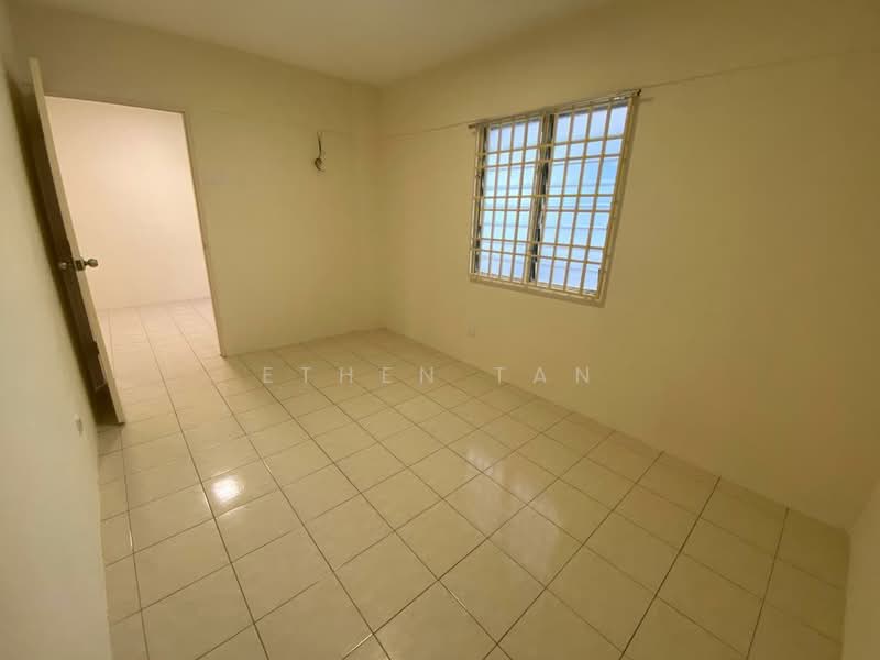 Flat for Sale at Desa Putra - Ethen Tan - Interior - PropertyGuru.com.my