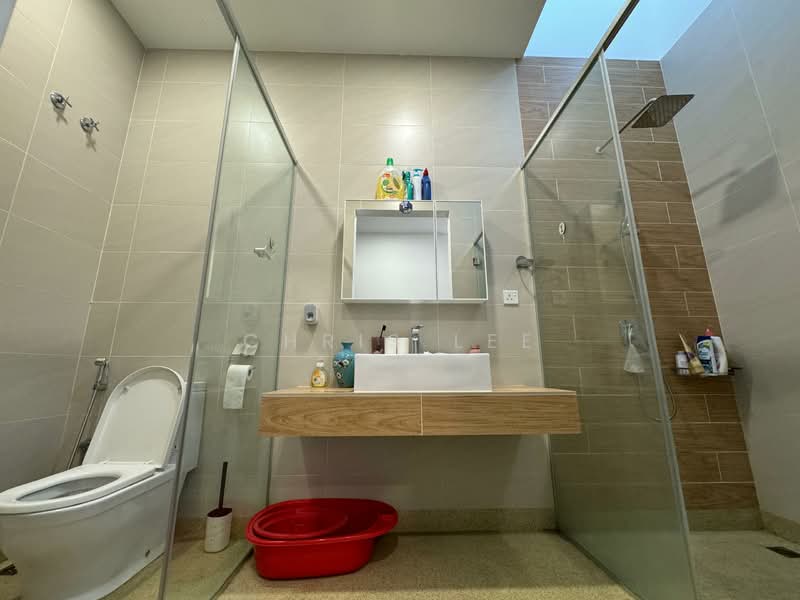 2-storey Terraced House for Sale in Telok Panglima Garang (Selangor) - Chris Lee - Bathroom - PropertyGuru.com.my