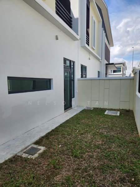 Cluster House for Sale in Johor Bahru (Johor) - Nelson Tan - Exterior - PropertyGuru.com.my