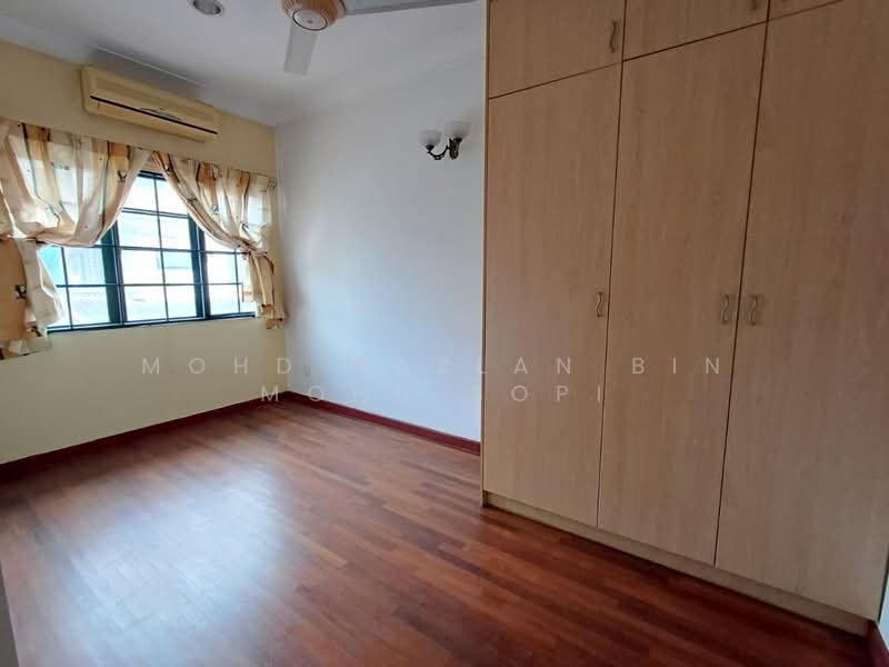 2-storey Terraced House for Sale in Petaling Jaya (Selangor) - Mohd Hazlan bin Mohd Sopi - Bedroom - PropertyGuru.com.my