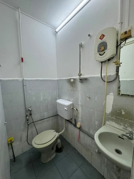 Bandar Menjalara untuk Untuk Dijual - RM 580,000, Mac 2026 - Bathroom - PropertyGuru.com.my