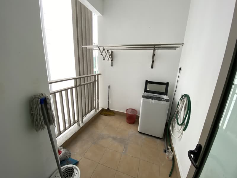 Shaftsbury Residence untuk Untuk Disewa - RM 2,000 /bulan, Mac 2026 - Balcony - PropertyGuru.com.my