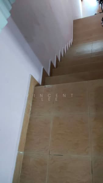 Taman Puncak Jalil Corner Lot 1st Floor Shop Lot untuk Untuk Disewa - RM 4,888 /bulan, Mac 2026 - Interior - PropertyGuru.com.my