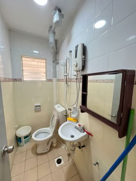 Apartment for Sale at saujana apartment - Eliz Chan - Bathroom - PropertyGuru.com.my