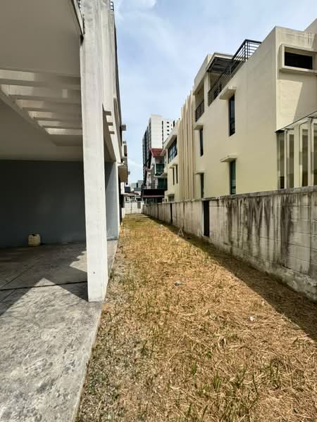 Rumah Banglo untuk Dijual di Alam Damai (Cheras) - YP Tan - Exterior - PropertyGuru.com.my