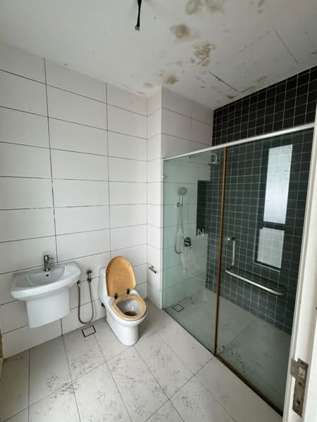Rumah Banglo untuk Dijual di Alam Damai (Cheras) - YP Tan - Bathroom - PropertyGuru.com.my
