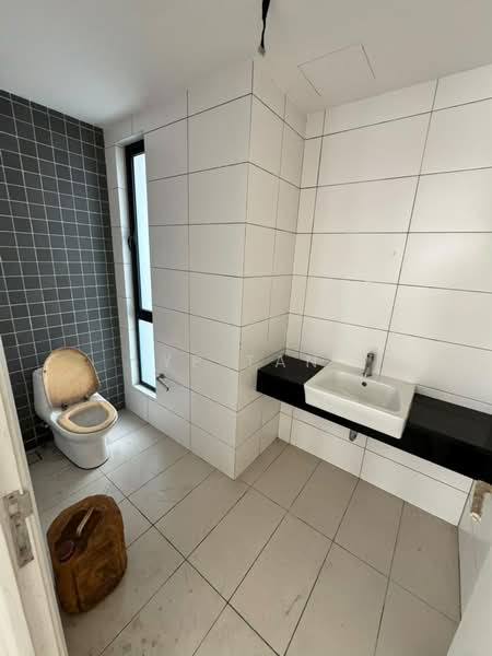 Rumah Banglo untuk Dijual di Alam Damai (Cheras) - YP Tan - Bathroom - PropertyGuru.com.my