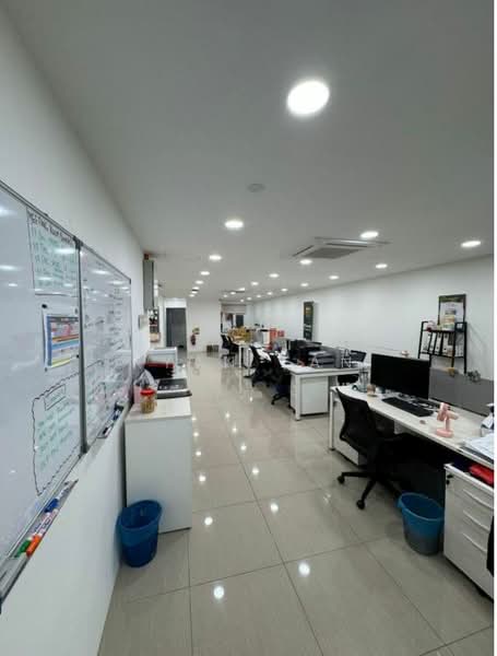 Shop for Sale in Taman Mayang (Petaling Jaya) - Ryan Tan - Interior - PropertyGuru.com.my