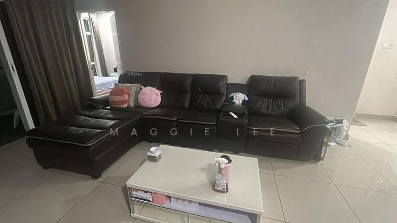 M Condominium @ Larkin untuk Untuk Disewa - RM 2,500 /bulan, Mac 2026 - Living Room - PropertyGuru.com.my