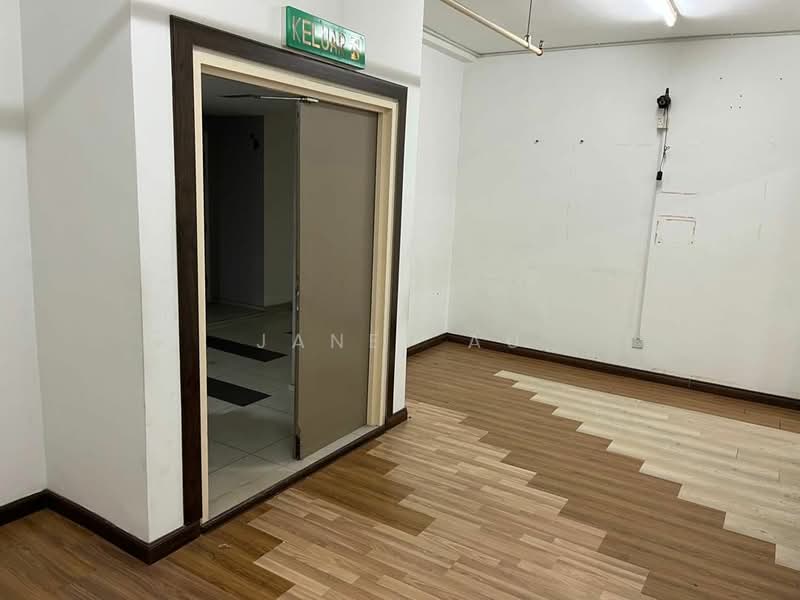 Shop / Office for Rent in Seri Kembangan (Selangor) - Janet Au - Interior - PropertyGuru.com.my