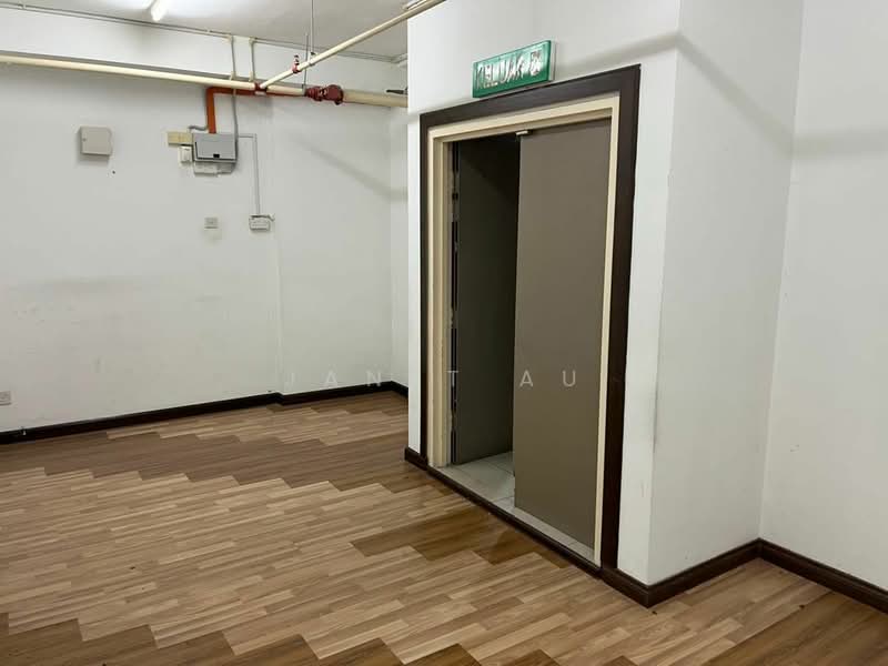 Shop / Office for Rent in Seri Kembangan (Selangor) - Janet Au - Interior - PropertyGuru.com.my