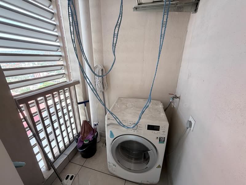 Dorsett Residences Sri Hartamas untuk Untuk Disewa - RM 2,300 /bulan, Mac 2026 - Balcony - PropertyGuru.com.my