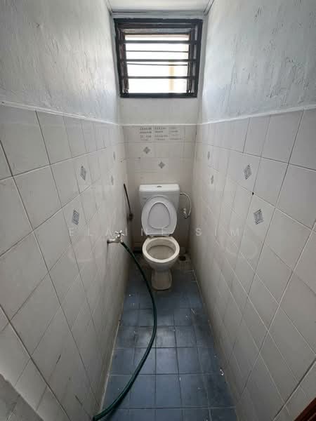 Factory for Rent in Johor Bahru (Johor) - Elaine Sim - Bathroom - PropertyGuru.com.my