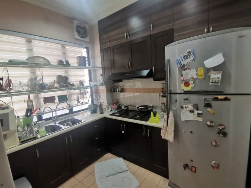 Townhouse for Sale in Bandar Sri Damansara (Selangor) - Josh Chong - Kitchen - PropertyGuru.com.my