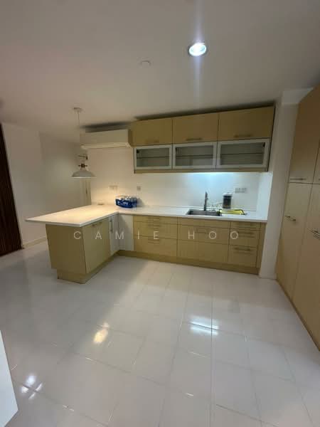Service Residence for Rent at 3 Kia Peng - Camie Hoo - Kitchen - PropertyGuru.com.my
