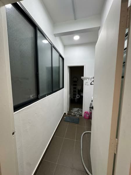 Condominium for Rent at Oasis 1 - Kent Fong - Corridor - PropertyGuru.com.my