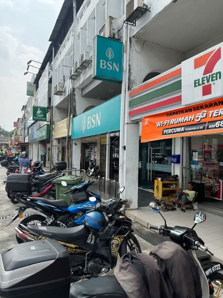 Shop / Office for Sale in Taman United (Jalan Klang Lama (Old Klang Road)) - CK Lee - Exterior - PropertyGuru.com.my