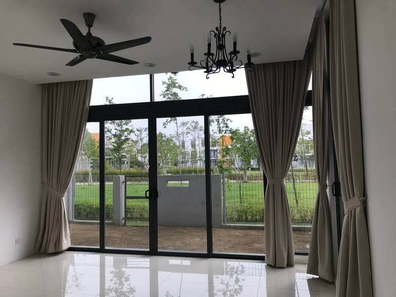 Rumah Teres untuk Dijual di Taman Tasik Damai (Sungai Besi) - YP Tan - Living Room - PropertyGuru.com.my