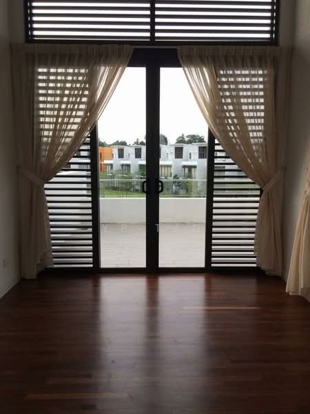 Rumah Teres untuk Dijual di Taman Tasik Damai (Sungai Besi) - YP Tan - View - PropertyGuru.com.my