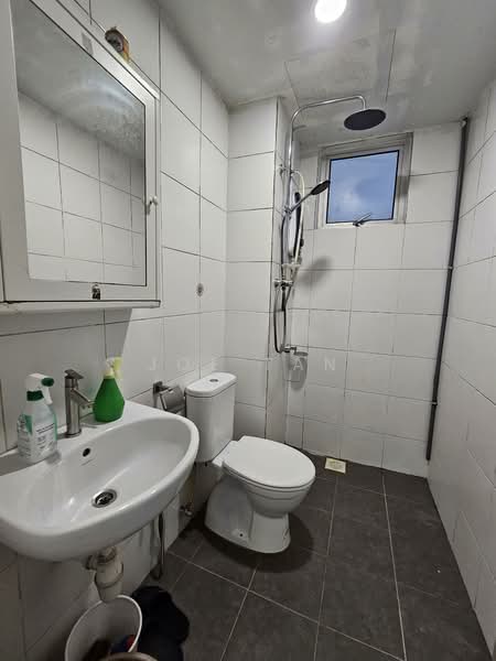 Condominium for Sale at Residensi Platinum Teratai - Joe Tan - Bathroom - PropertyGuru.com.my