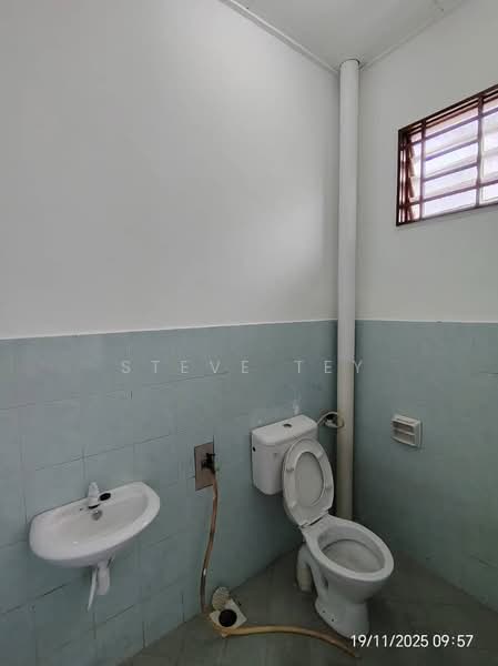 2-storey Terraced House for Sale in Johor Bahru (Johor) - Steve Tey - Bathroom - PropertyGuru.com.my