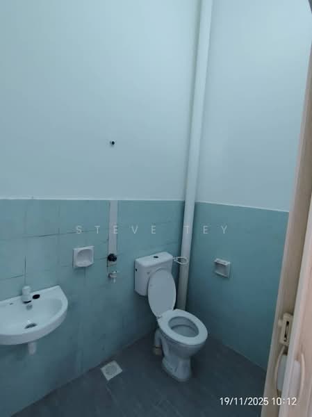 2-storey Terraced House for Sale in Johor Bahru (Johor) - Steve Tey - Bathroom - PropertyGuru.com.my