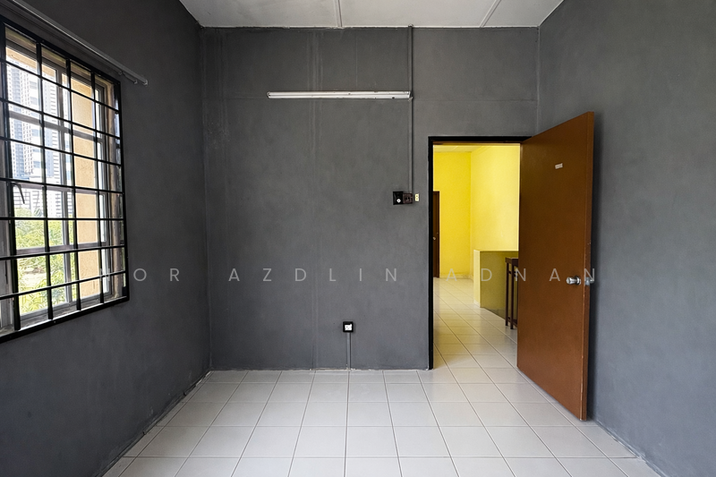 Double Storey Terrace Endlot Bangi Perdana Seksyen 3 Bangi untuk Untuk Dijual - RM 600,000, Mac 2026 - Room 3 - PropertyGuru.com.my