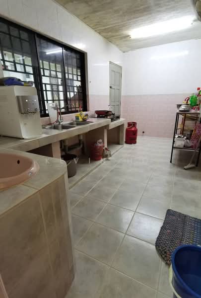 Apartment for Sale at The Pines Residence - Kevin Ho - Kitchen - PropertyGuru.com.my