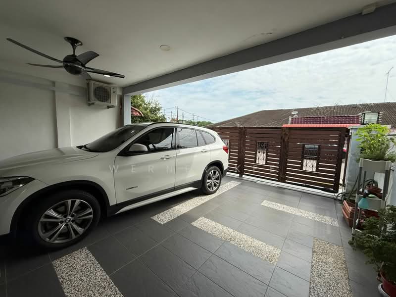 Jalan Permas 6 untuk Untuk Dijual - RM 660,000, Mac 2026 - Car Park - PropertyGuru.com.my
