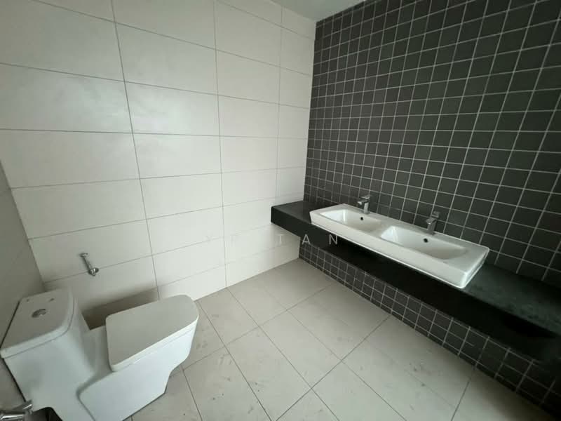 Bungalow for Sale in Alam Damai (Cheras) - YP Tan - Bathroom - PropertyGuru.com.my