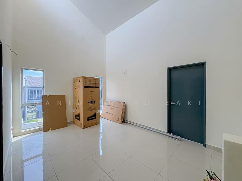 2-storey Terraced House for Sale in Taman Vista Mutiara (Bandar Sungai Long) - Danial Mohd Zaki - Interior - PropertyGuru.com.my