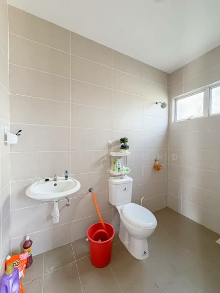 2-storey Terraced House for Sale in Taman Vista Mutiara (Bandar Sungai Long) - Danial Mohd Zaki - Bathroom - PropertyGuru.com.my