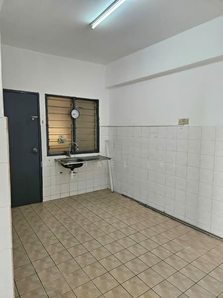 PJS One Apartments untuk Untuk Dijual - RM 334,999, Mac 2026 - Kitchen - PropertyGuru.com.my