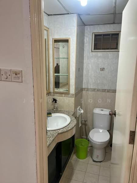 Gold Coast Resort Condominium untuk Untuk Disewa - RM 2,000 /bulan, Mac 2026 - Bathroom - PropertyGuru.com.my