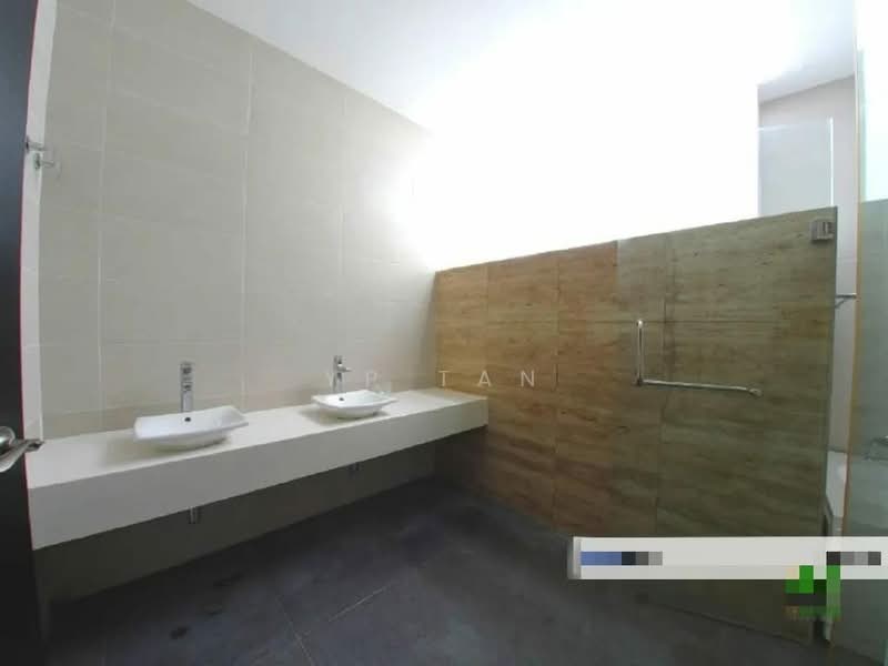 Twin Villa for Sale in Taman Melawati (Ulu Kelang) - YP Tan - Bathroom - PropertyGuru.com.my