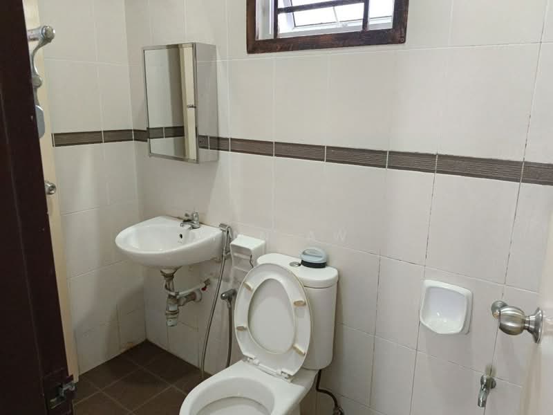 2-storey Terraced House for Rent in Taman Nusa Idaman (Iskandar Puteri (Nusajaya)) - Finn Aw - Bathroom - PropertyGuru.com.my