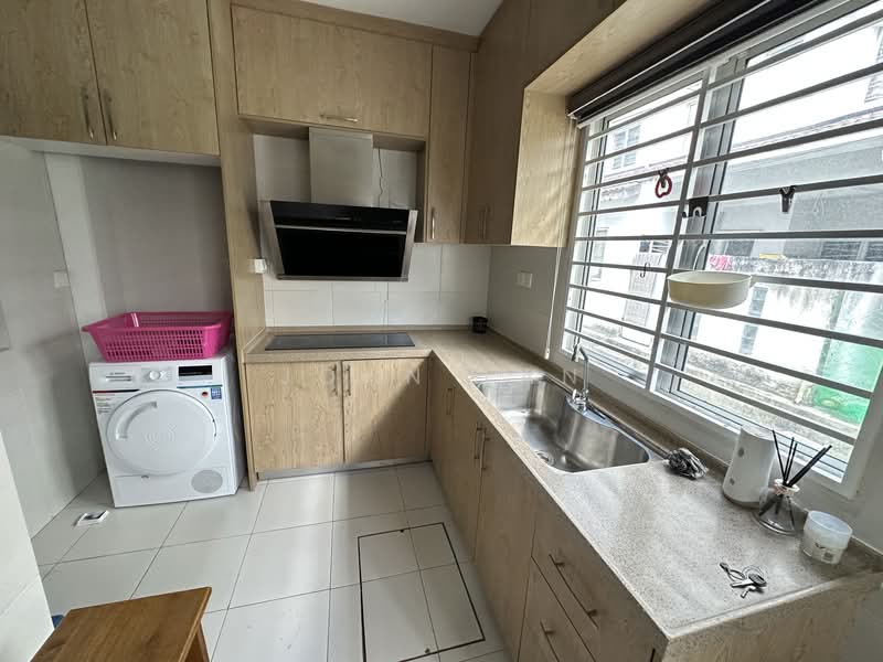 2-storey Terraced House for Sale in Bandar Baru Bangi (Selangor) - John Tan - Kitchen - PropertyGuru.com.my