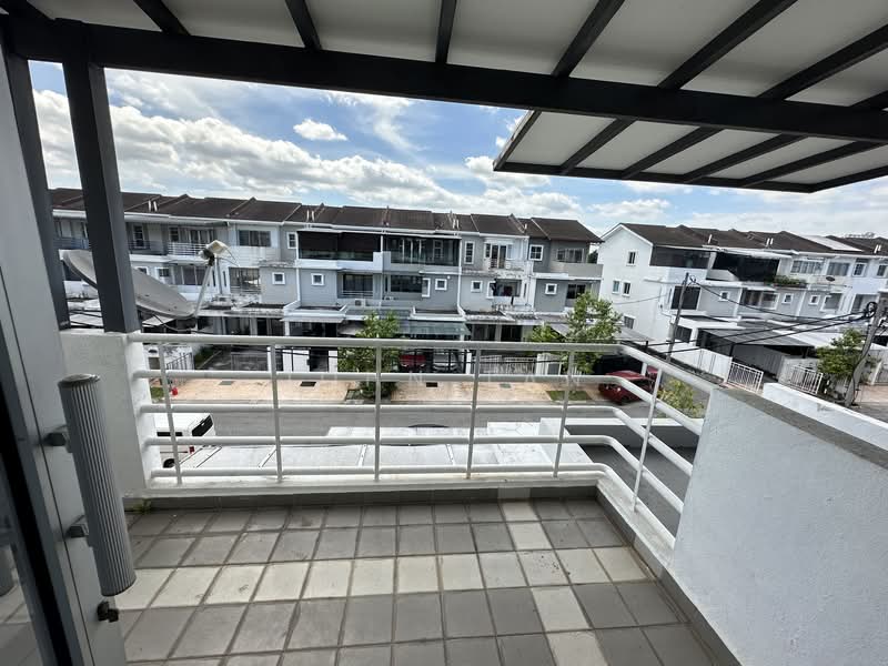 2-storey Terraced House for Sale in Bandar Baru Bangi (Selangor) - John Tan - Balcony - PropertyGuru.com.my