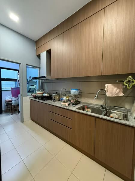 Cluster House for Sale in Nusa Duta (Iskandar Puteri (Nusajaya)) - Winson Tan - Kitchen - PropertyGuru.com.my