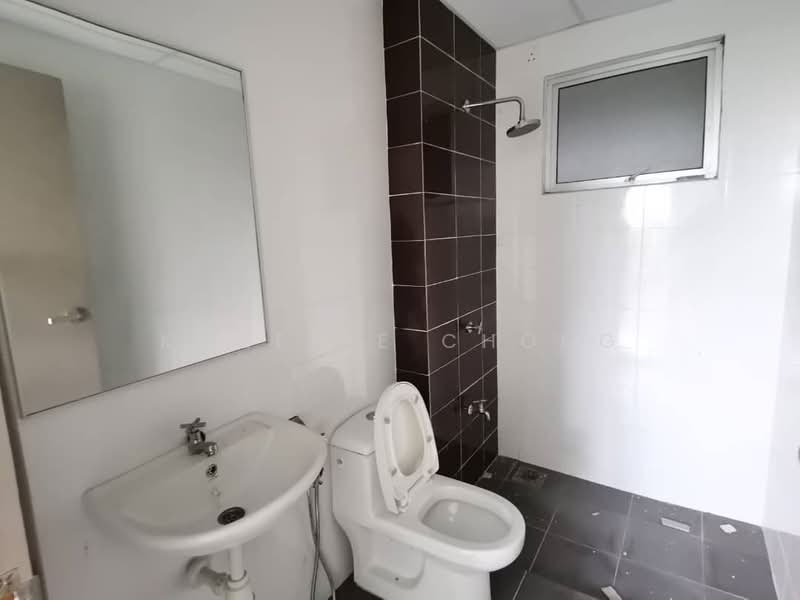 Apartment for Sale at Residensi Alam Damai (PR1MA @ Alam Damai) - Kweenie Chong - Bathroom - PropertyGuru.com.my