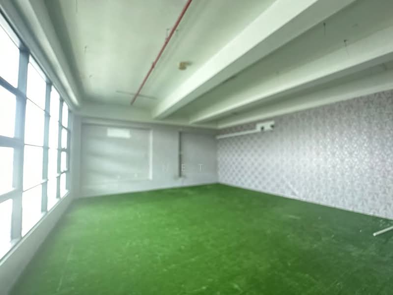 Street Mall @ One South, Seri Kembangan untuk Untuk Disewa - RM 2,500 /bulan, Mac 2026 - Interior - PropertyGuru.com.my